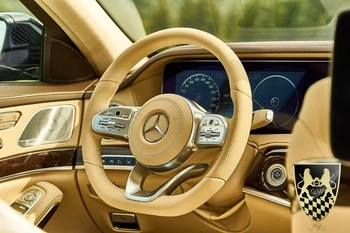 VIP Limousine für 1 bis 3 Personen und Fahrer buchen in München